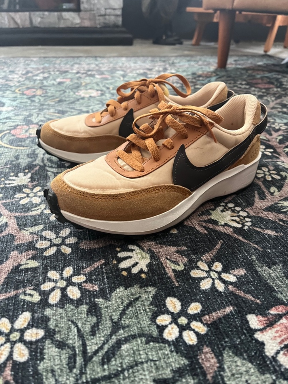 Nike Women's Tan and Black Retro Runner Sneakers